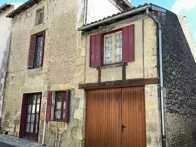 Maison vente à Montmorillon, Saint-maurice-la-clouère