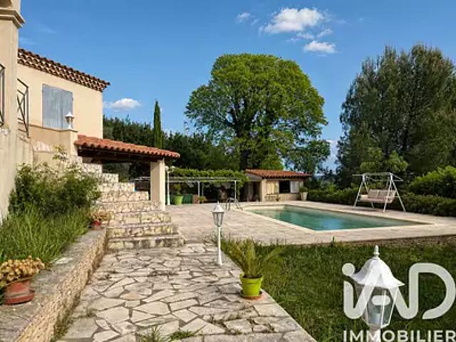 Maison vente à Nîmes, Saint-maximin
