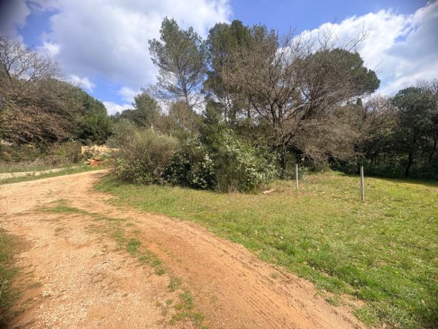 Terrain vente à Brignoles, Saint-maximin-la-sainte-baume