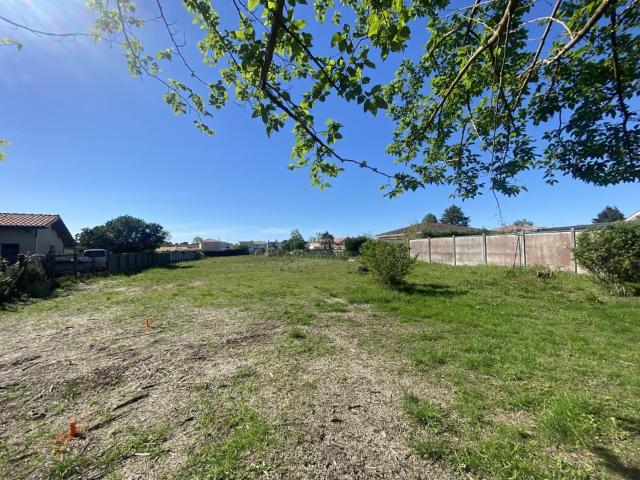 Terrain vente à Bordeaux, Saint-médard-en-jalles