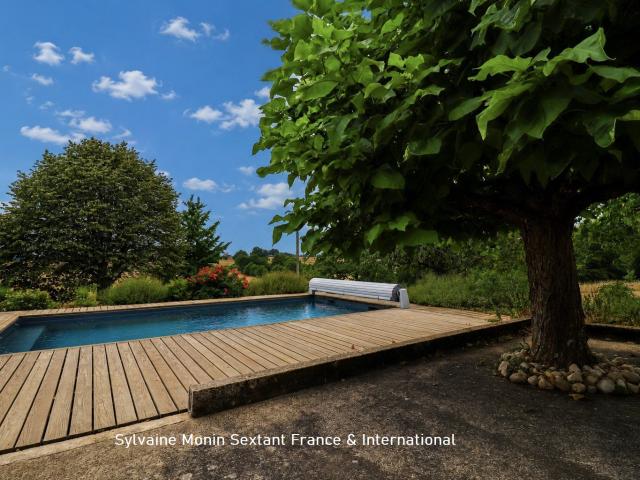 Villa vente à Nontron, Nouvelle-Aquitaine