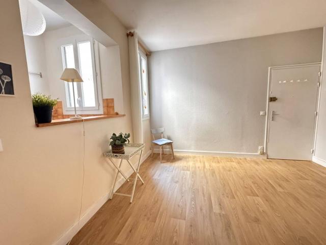 Studio location à Bordeaux, Port de la Lune, Bordeaux
