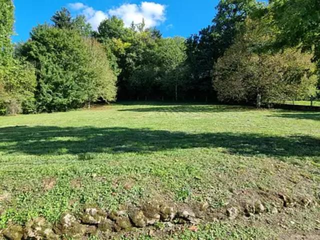Terrain vente à Nontron, Saint-pardoux-la-rivière