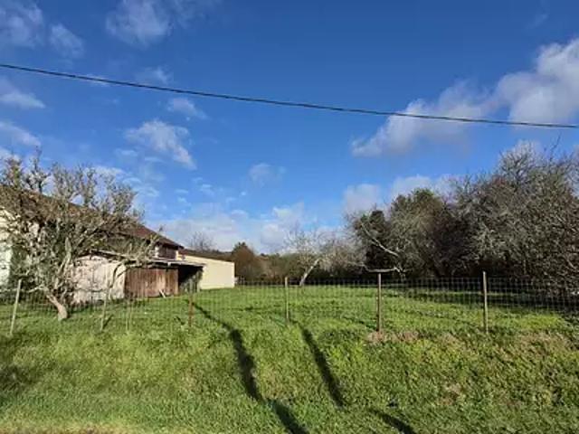 Terrain vente à Nontron, Saint-pardoux-la-rivière