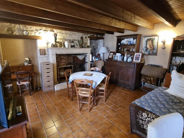 Maison vente à Nontron, Saint-pardoux-la-rivière