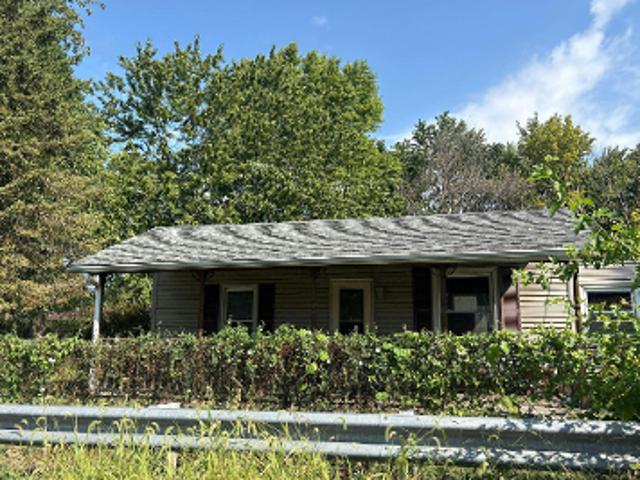 House for sale in East Saint Louis, Illinois
