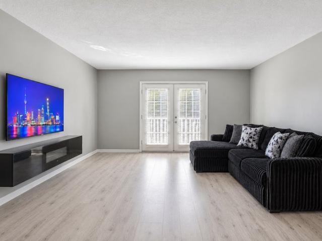 Room for rent in Maplewood, Ramsey County