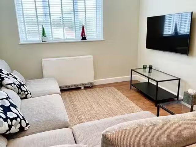 Apartment for rent in Moneyhill, Batchworth