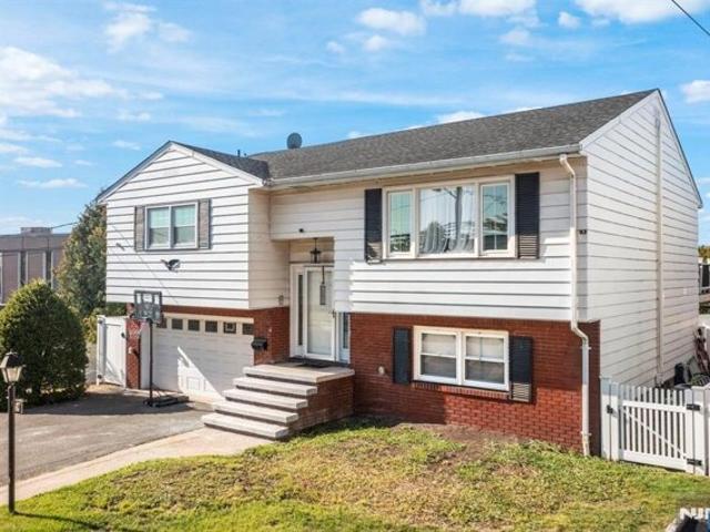 House for sale in Passaic, New Jersey