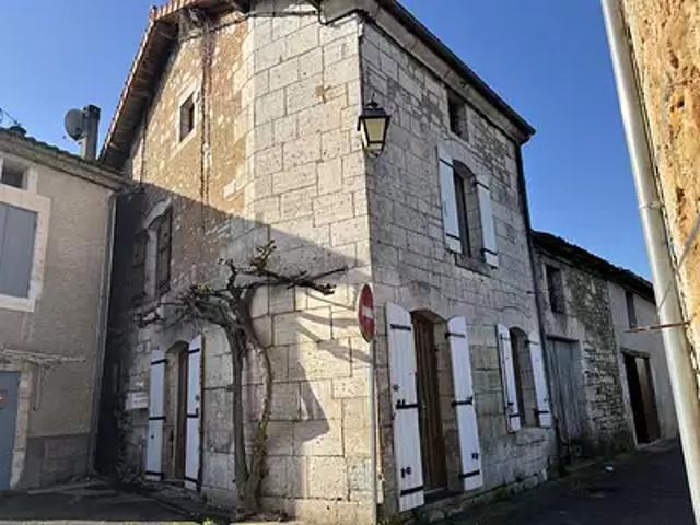 Maison vente à Nontron, Saint-pierre-de-côle