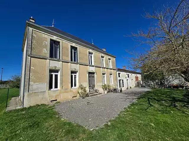 Maison vente à Saint-Jean-d'Angély, Saint-pierre-de-juillers