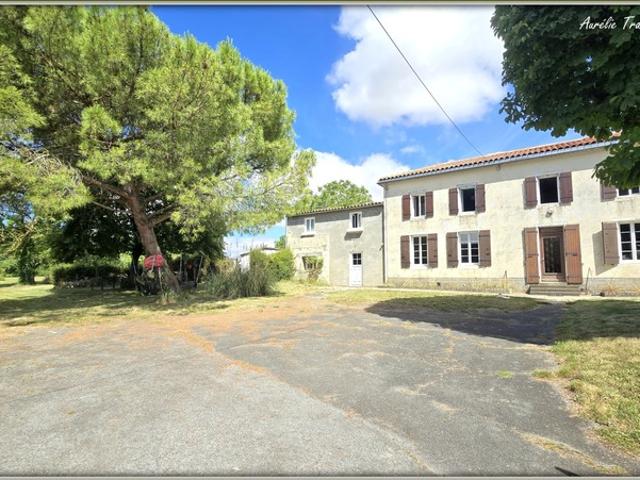 Maison vente à Saint-Jean-d'Angély, Saint-pierre-de-juillers