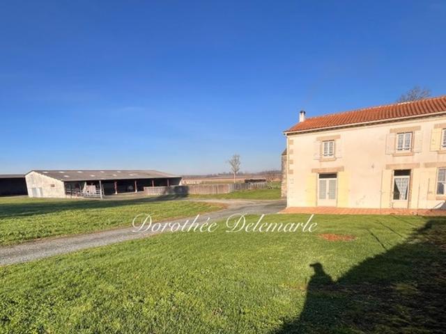 Maison vente à Saint-Jean-d'Angély, Saint-pierre-de-l'ile