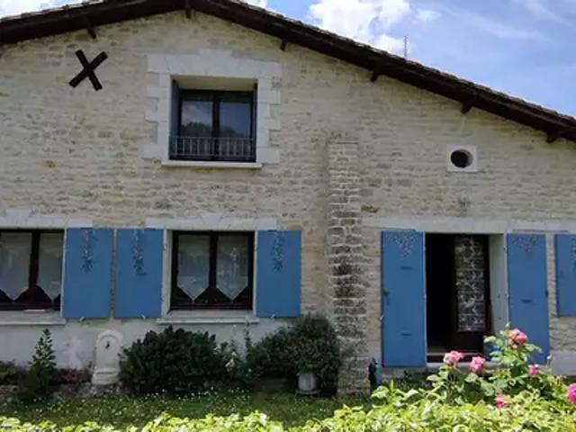 Maison vente à Saint-Jean-d'Angély, Saint-pierre-de-l'ile