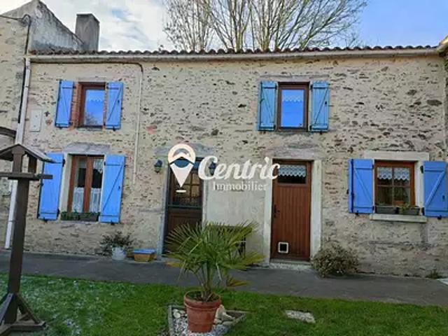 Maison vente à Fontenay-le-Comte, Saint-pierre-du-chemin