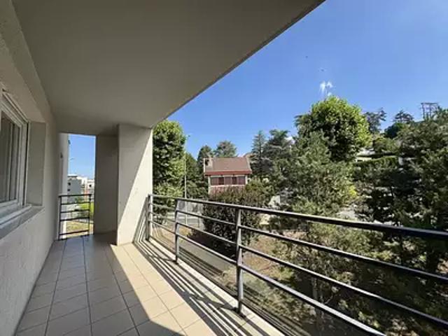 Appartement vente à Saint-Priest-en-Jarez, Loire