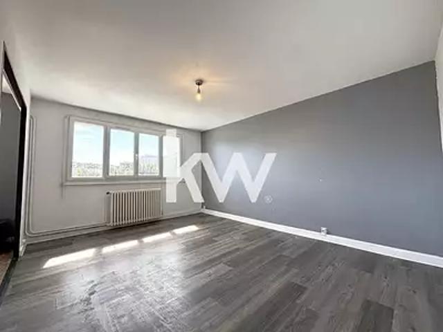 Appartement vente à Saint-Priest-en-Jarez, Loire