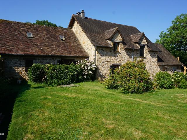 Maison vente à Nontron, Saint-priest-les-fougères