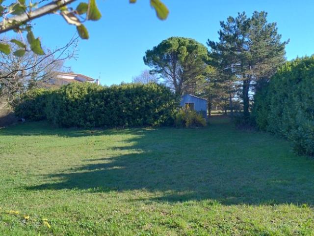 Terrain vente à Alès, Saint-privat-de-champclos