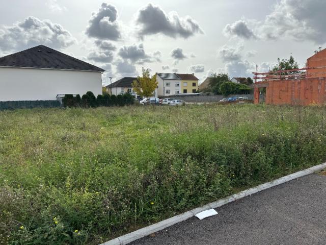 Terrain vente à Metz, Saint-privat-la-montagne