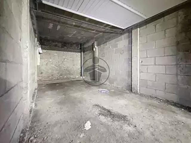Garage vente à Saint-Quentin, Saint-quentin