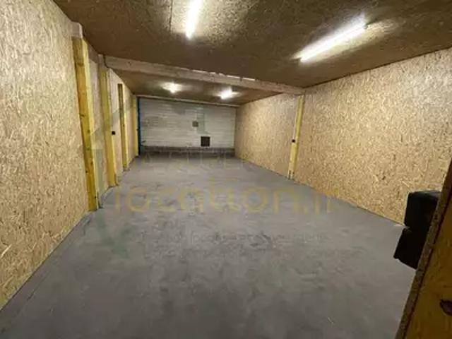 Garage location à Saint-Quentin, Saint-quentin