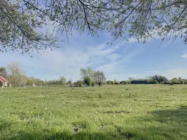 Terrain vente à Abbeville, Saint-quentin-en-tourmont