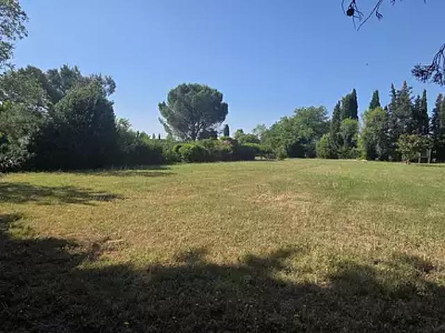 Terrain vente à Nîmes, Saint-quentin-la-poterie