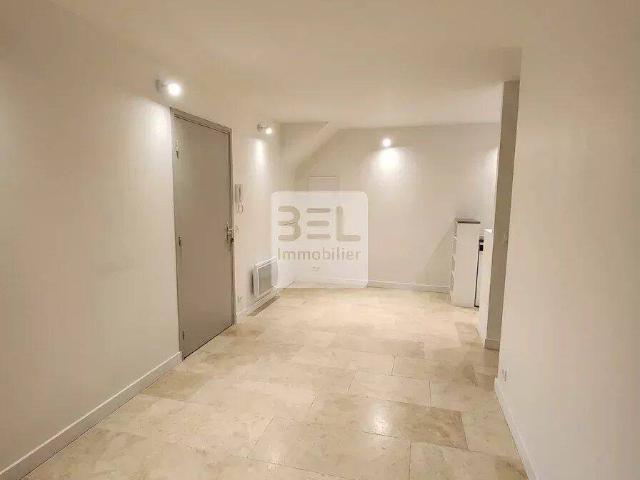 Appartement location à Saint-Quentin-la-Poterie, Gard