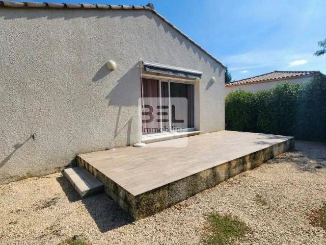 Maison location à Saint-Quentin-la-Poterie, Gard