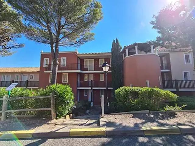 Appartement location à Arrondissement de Draguignan, Saint-raphaël