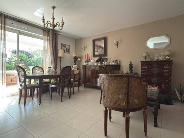Appartement vente à Arrondissement de Draguignan, Saint-raphaël