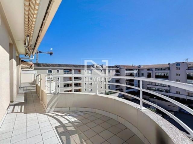 Appartement vente à Arrondissement de Draguignan, Saint-raphaël