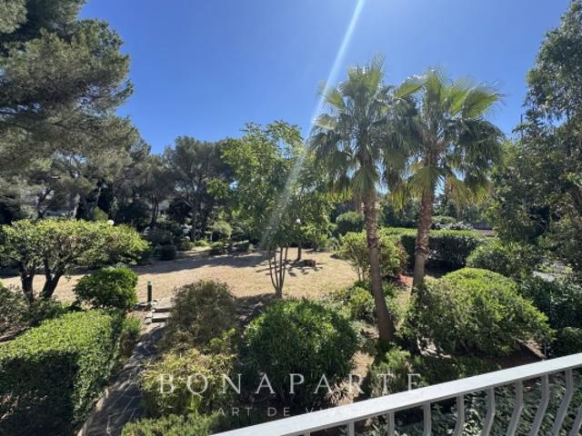 Appartement vente à Arrondissement de Draguignan, Saint-raphaël