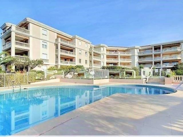 Appartement vente à Arrondissement de Draguignan, Saint-raphaël