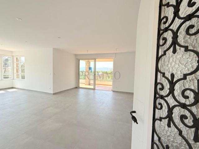 Appartement vente à Arrondissement de Draguignan, Saint-raphaël