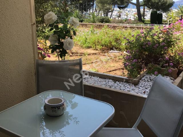 Appartement location à Arrondissement de Draguignan, Saint-raphaël