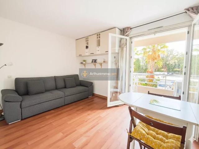 Appartement vente à Arrondissement de Draguignan, Saint-raphaël