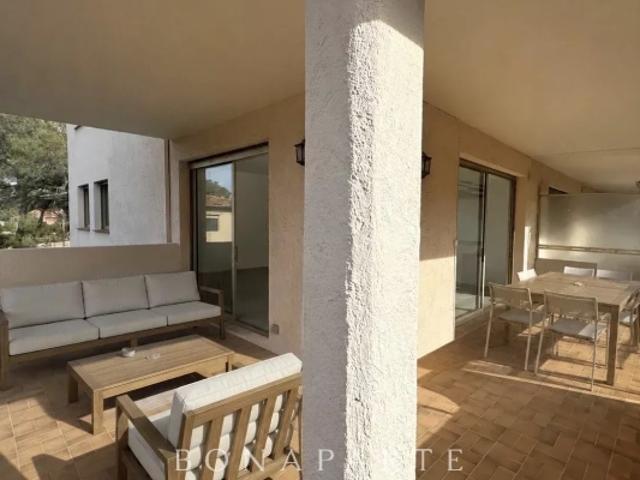 Appartement vente à Arrondissement de Draguignan, Saint-raphaël
