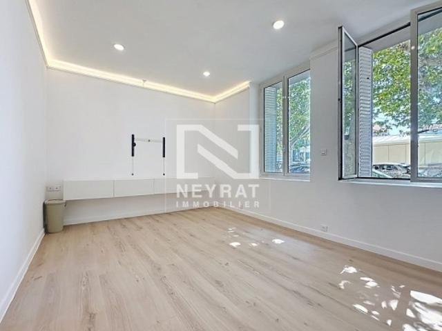 Appartement vente à Arrondissement de Draguignan, Saint-raphaël