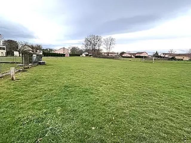 Terrain vente à Roanne, Saint-romain-la-motte