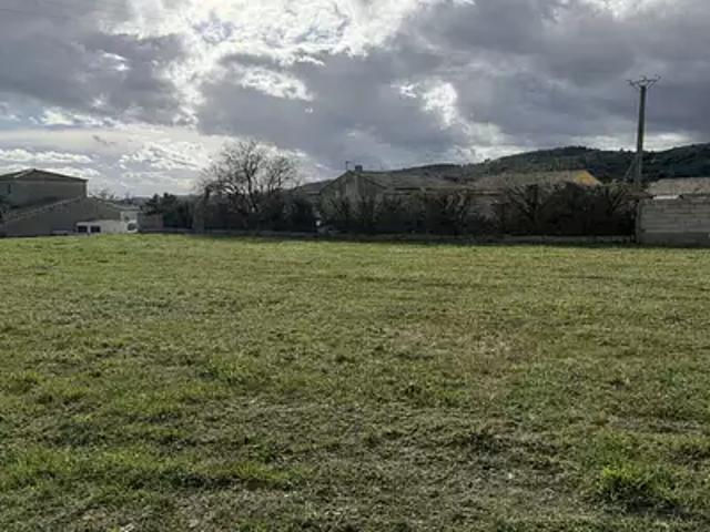 Terrain vente à Saint-Saturnin-de-Lucian, Hérault