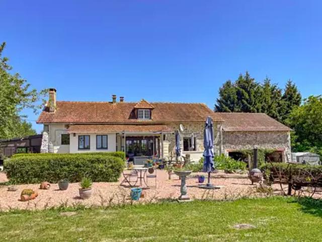 Maison vente à Nontron, Saint-saud-lacoussière