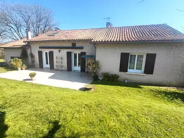 Maison vente à Nontron, Saint-saud-lacoussière