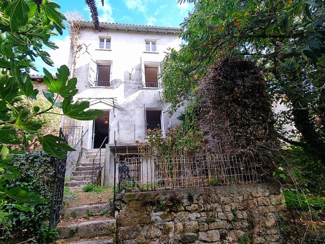 Maison vente à Nontron, Saint-saud-lacoussière