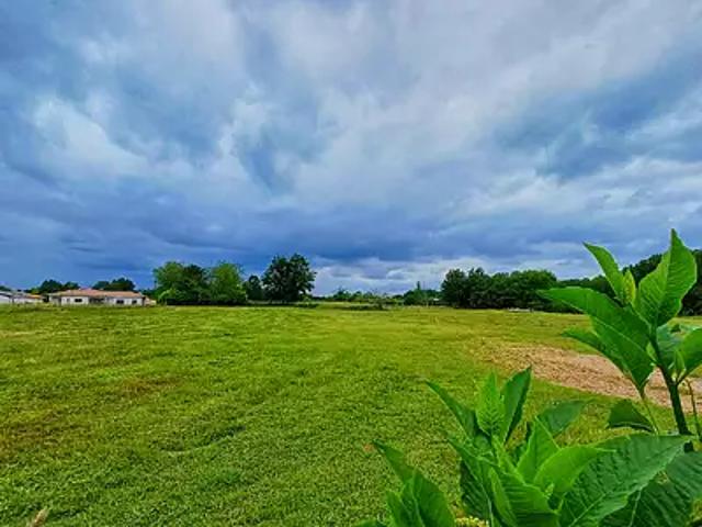 Terrain vente à France métropolitaine, Saint-savin
