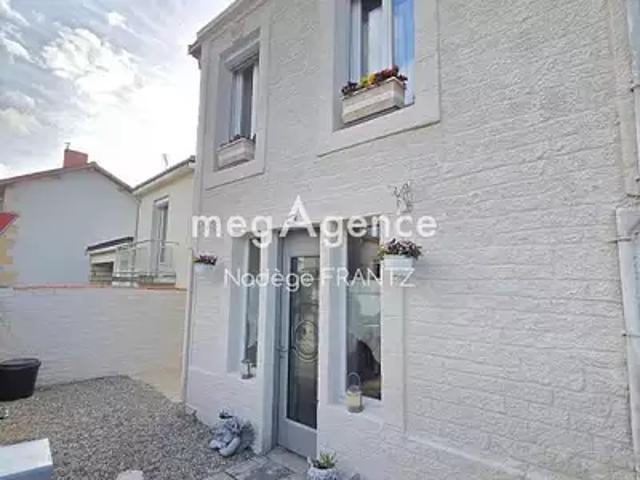 Maison vente à Saint-Jean-d'Angély, Saint-savinien