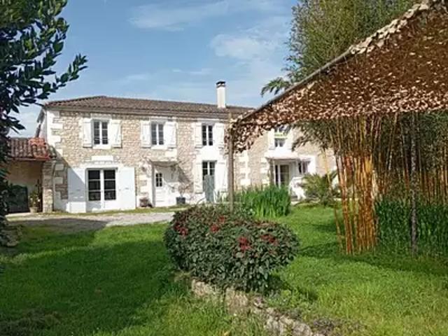 Maison vente à Saint-Jean-d'Angély, Saint-savinien