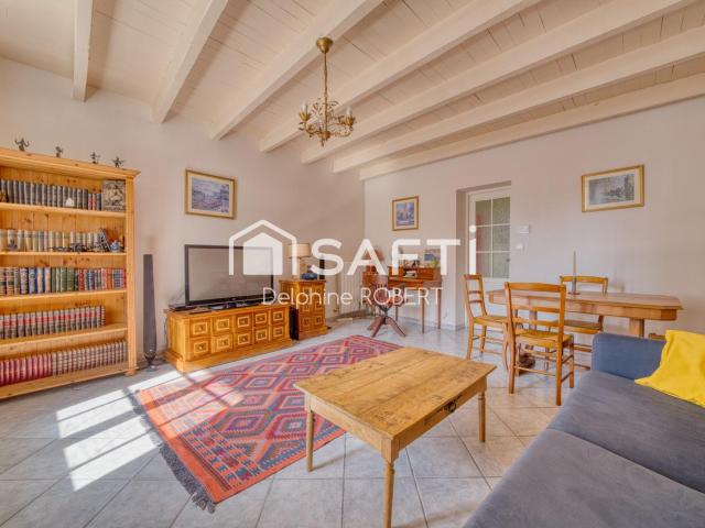 Maison vente à Saint-Jean-d'Angély, Saint-savinien