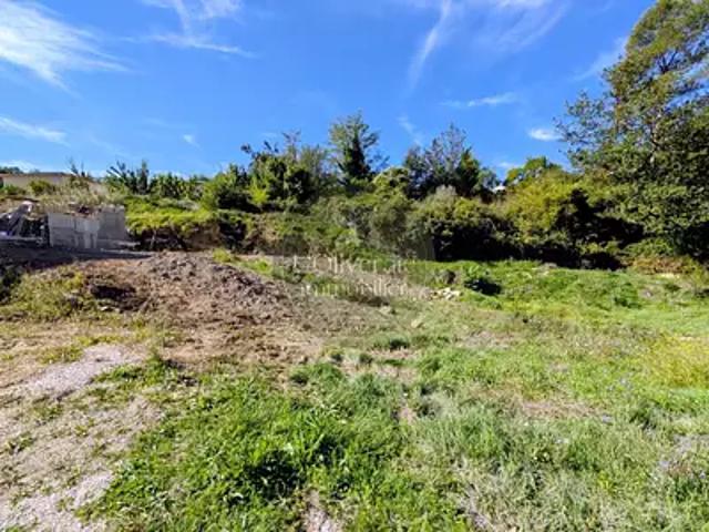 Terrain vente à France métropolitaine, Saint-savournin